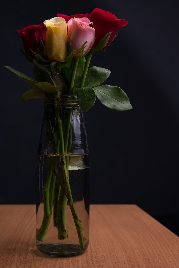 Rose & Gypsophila Bouquet — fresh flowers in Kolkata