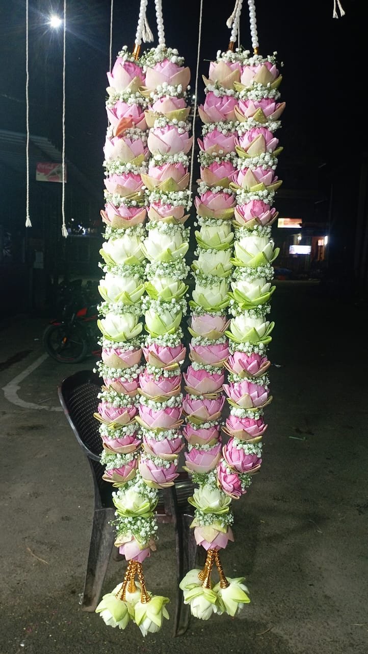 Wedding Varmala (Pair) — fresh flowers in Kolkata